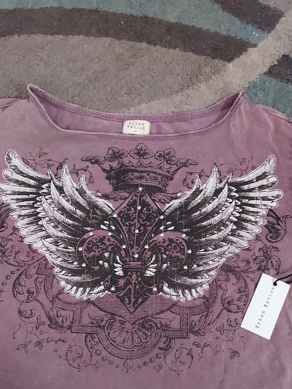 Urban Nation Women's Short Sleeve Graphic Tee in Dusty Mauve